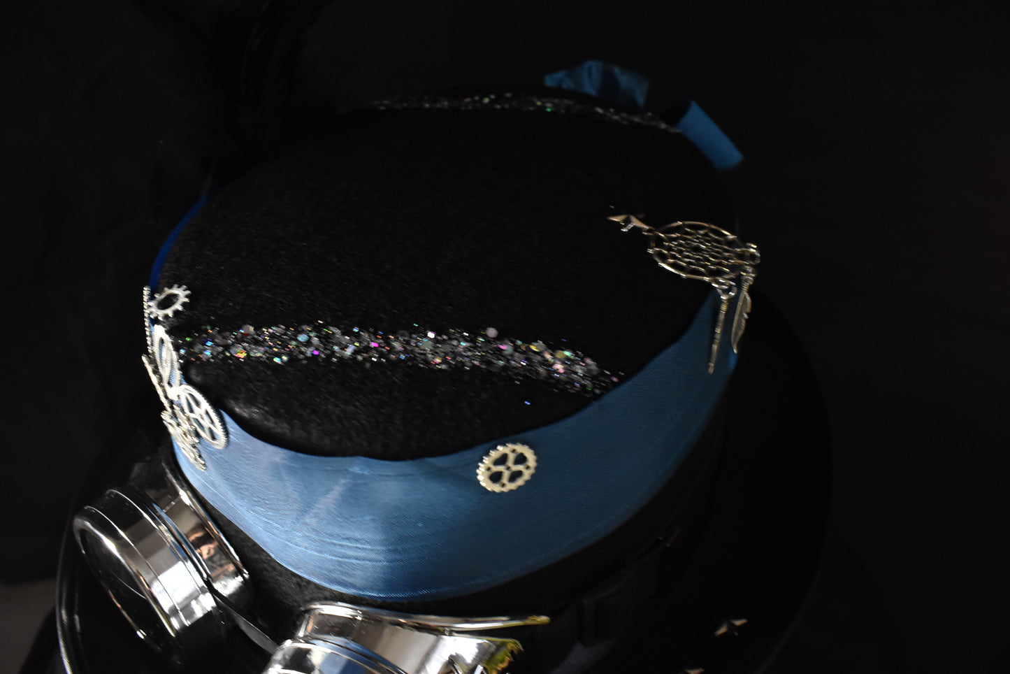 Chapeau steampunk ruban bleu