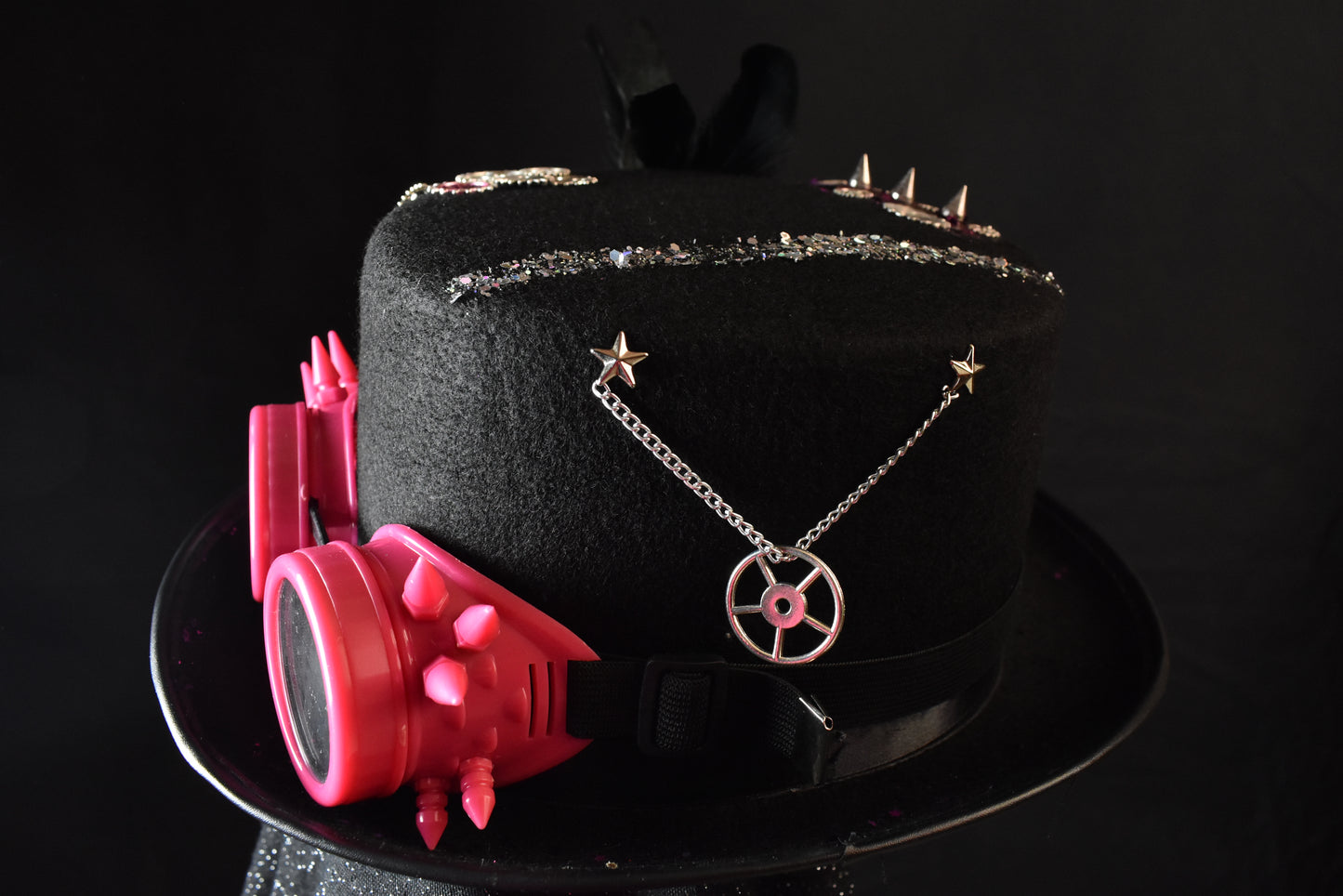 Chapeau steampunk noir rose pique