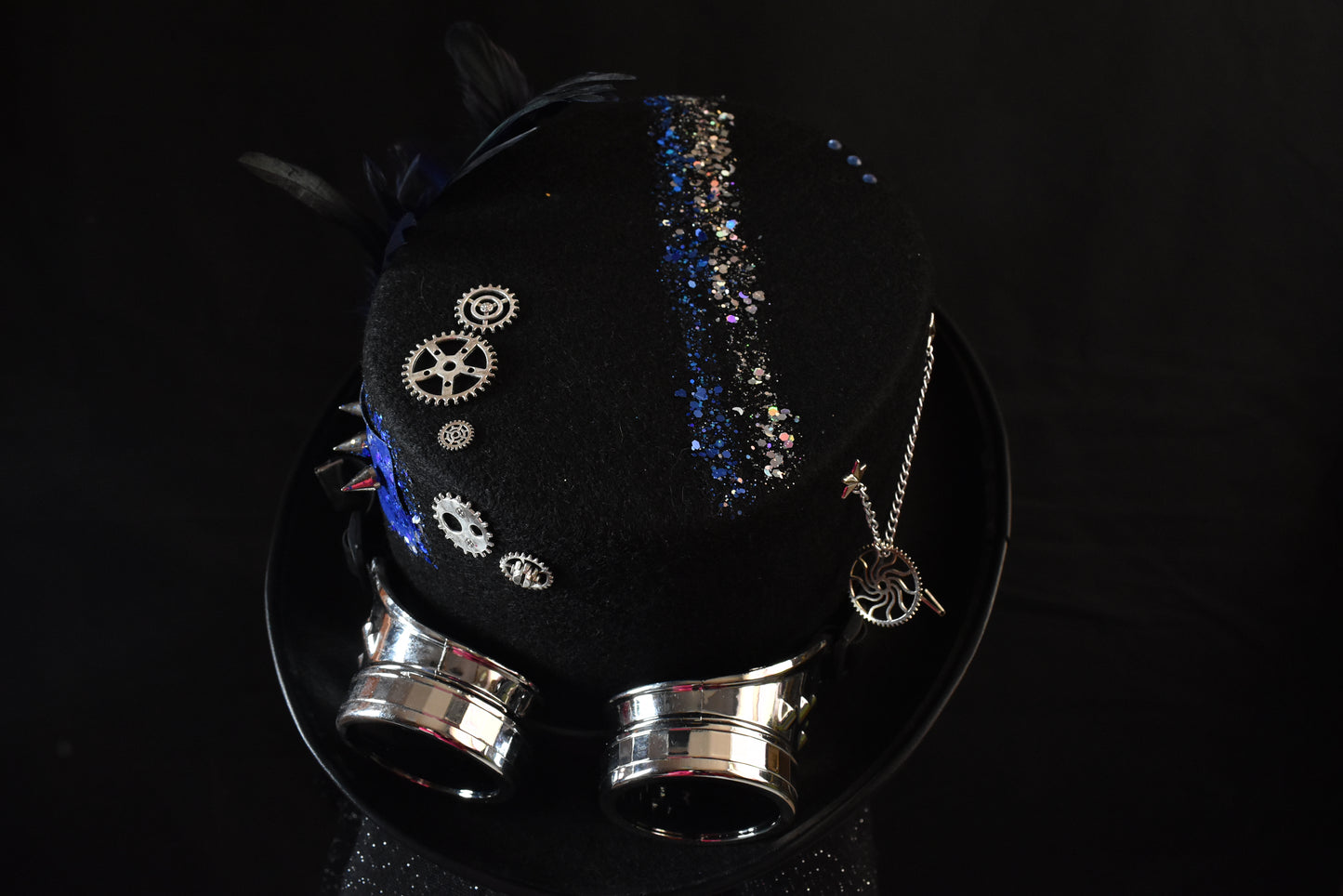 Chapeau steampunk bleu pique argenté