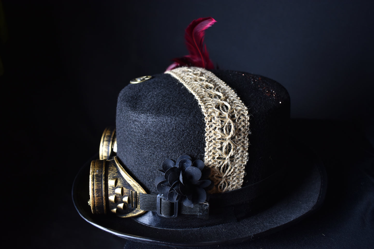 Chapeau steampunk rouge