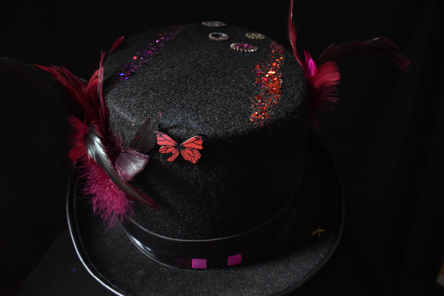 Chapeau steampunk rose papillon