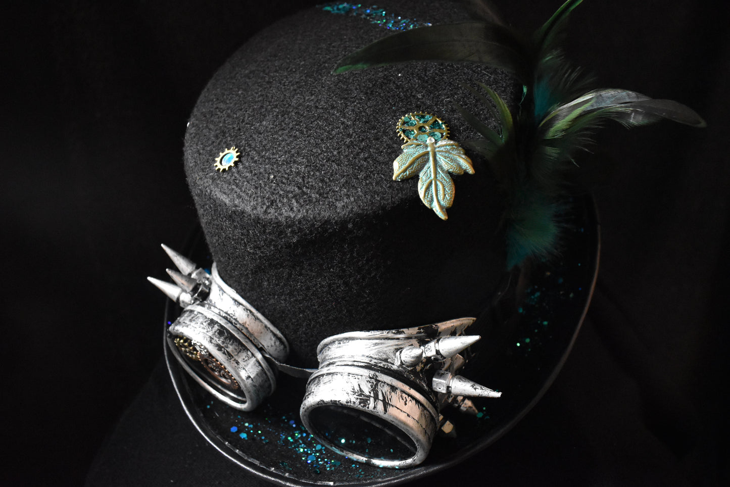 Chapeau steampunk pique argenté